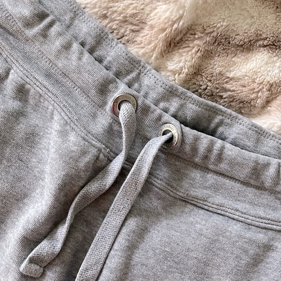 Calvin Klein Joggers - Picture 3 of 4